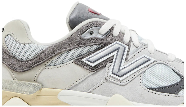 9060 Raincloud Sneaker