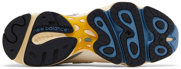 1000 Sea Salt Heron Blue Sneaker