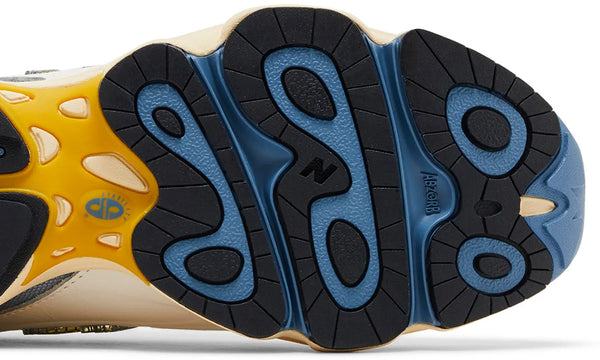 1000 Sea Salt Heron Blue Sneaker