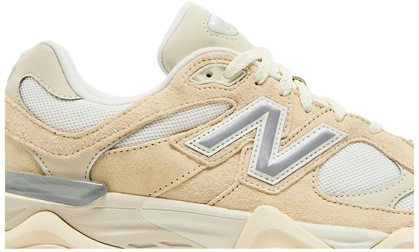 9060 Calcium Sea Salt Sneaker