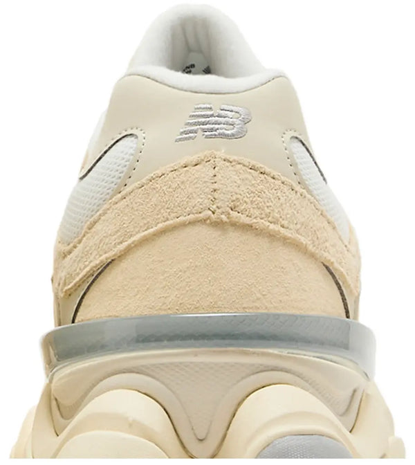 9060 Calcium Sea Salt Sneaker