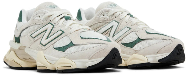 9060 Linen Dark Juniper Sneaker