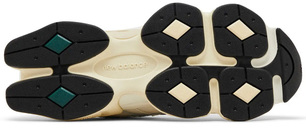 9060 Sea Salt Marsh Green Sneaker