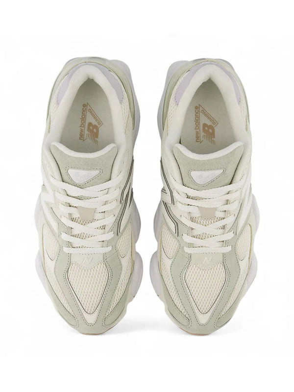 9060 Garter Snake Sneaker