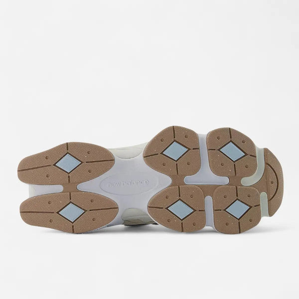 9060 Bisque Frosted Glass Sneaker