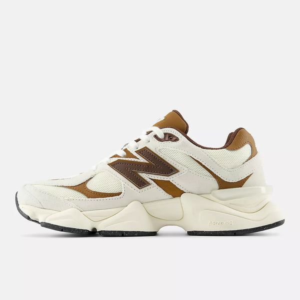 9060 Breakfast Tea Sneaker