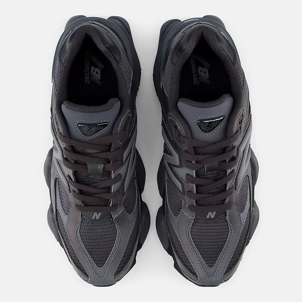 9060 Black Sneaker