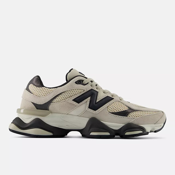 9060 Timberwolf Sneaker
