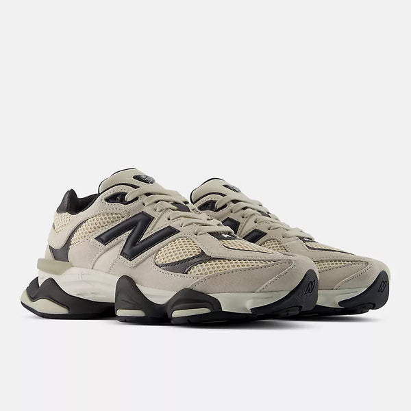 9060 Timberwolf Sneaker